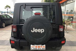 Jeep牧马人四门版2009款3.8L 撒哈拉