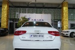 奥迪A4L2015款35 TFSI 自动标准型