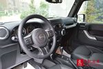 Jeep牧马人四门版2014款3.0L 撒哈拉