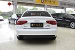 奥迪A4L2015款30 TFSI 自动舒适型