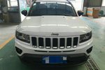 Jeep指南者2015款2.0L两驱运动版