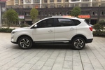 宝骏5602015款1.8L 手动豪华型