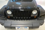 Jeep牧马人四门版2011款3.8L 撒哈拉