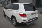 丰田汉兰达2013款2.7L 两驱7座紫金版