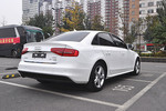 奥迪A4L2013款40 TFSI quattro个性运动型