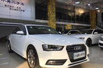 奥迪A4L2013款35 TFSI 自动标准型