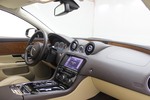 捷豹XJ2013款XJL 2.0T 全景商务版