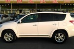 丰田RAV42011款2.4L 手动四驱豪华版 