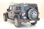 Jeep牧马人四门版2015款3.0L 撒哈拉