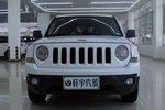 Jeep自由客2013款2.4L 炫黑运动版