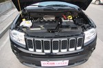 Jeep指南者2013款2.0L 两驱运动版