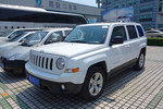 Jeep自由客2013款2.4L 豪华导航版