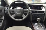 奥迪A4L2011款2.0TFSI 标准型