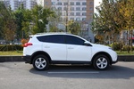 丰田RAV42015款2.0L CVT两驱都市版