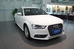 奥迪A4L2013款35 TFSI(2.0T)自动舒适型