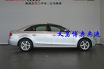 奥迪A4L2015款35 TFSI 自动标准型