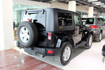 Jeep牧马人两门版2010款3.8L 撒哈拉