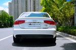 奥迪A4L2015款30 TFSI 自动舒适型