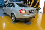 奥迪A42003款1.8T 舒适型（手自一体）