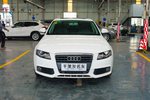 奥迪A4L2011款2.0TFSI 舒适型