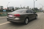 大众帕萨特2013款1.8TSI DSG尊荣版