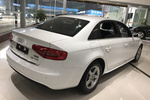 奥迪A4L2013款35 TFSI 自动舒适型