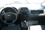 Jeep指南者2010款2.4L 运动版