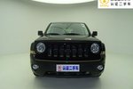 Jeep自由客2015款2.0L运动版