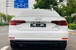 奥迪A4L2018款30周年版 40TFSI 时尚型