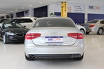 奥迪A4L2015款35 TFSI 自动舒适型