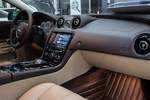 捷豹XJ2015款XJL 3.0 SC 四驱全景商务版