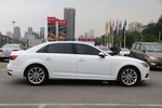 奥迪A4L2017款Plus 45 TFSI quattro 风尚型