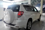 丰田RAV42009款2.4L 手动豪华导航版