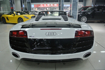 奥迪R82011款Spyder 5.2 FSI quattro