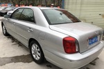 现代XG君爵2004款XG250