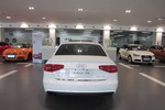 奥迪A4L2013款35 TFSI 自动豪华型