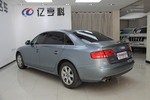 奥迪A4L2012款2.0TFSI 标准型