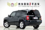 Jeep自由客2013款2.4L 豪华导航版