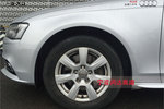 奥迪A4L2013款40 TFSI quattro个性运动型