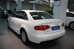 奥迪A4L2012款2.0TFSI 技术型