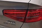 奥迪A4L2016款35 TFSI 典藏版 自动标准型