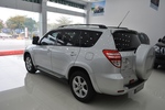 丰田RAV42010款2.4L 自动 豪华升级版