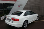 奥迪A4L2013款40 TFSI quattro个性运动型