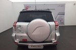 丰田RAV42011款2.4L 自动四驱豪华版 