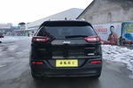 Jeep自由客2015款2.0L运动版