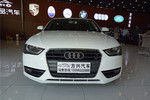 奥迪A4L2015款35 TFSI 自动标准型