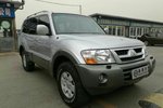 三菱帕杰罗V772004款3.0i GLS (手自一体四驱)