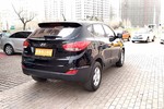 现代ix352010款2.0L 手动两驱新锐版GL 