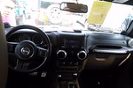 Jeep牧马人两门版2012款3.6L Sahara 极地版