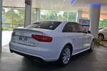 奥迪A4L2013款40 TFSI quattro个性运动型